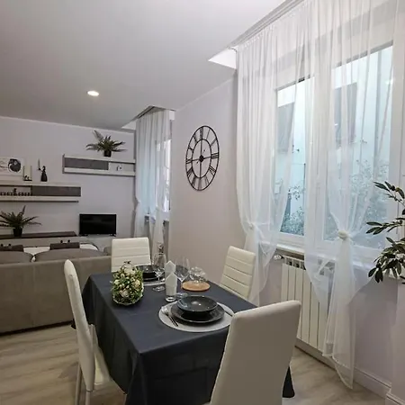 Apartmán In Centro Storico Porto Di Savona-spiagge Savona