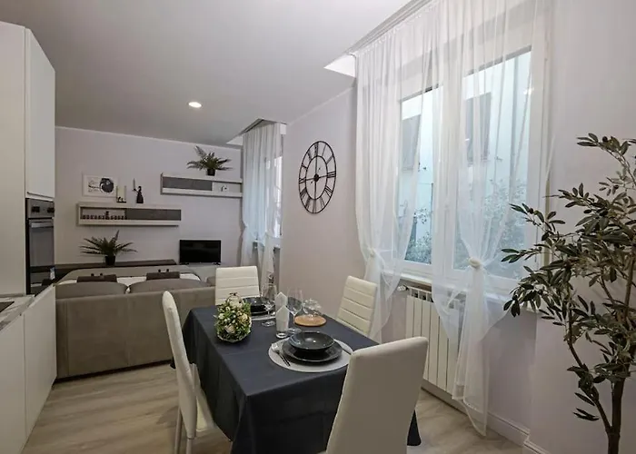 Appartement In Centro Storico Porto Di Savona-spiagge Savone